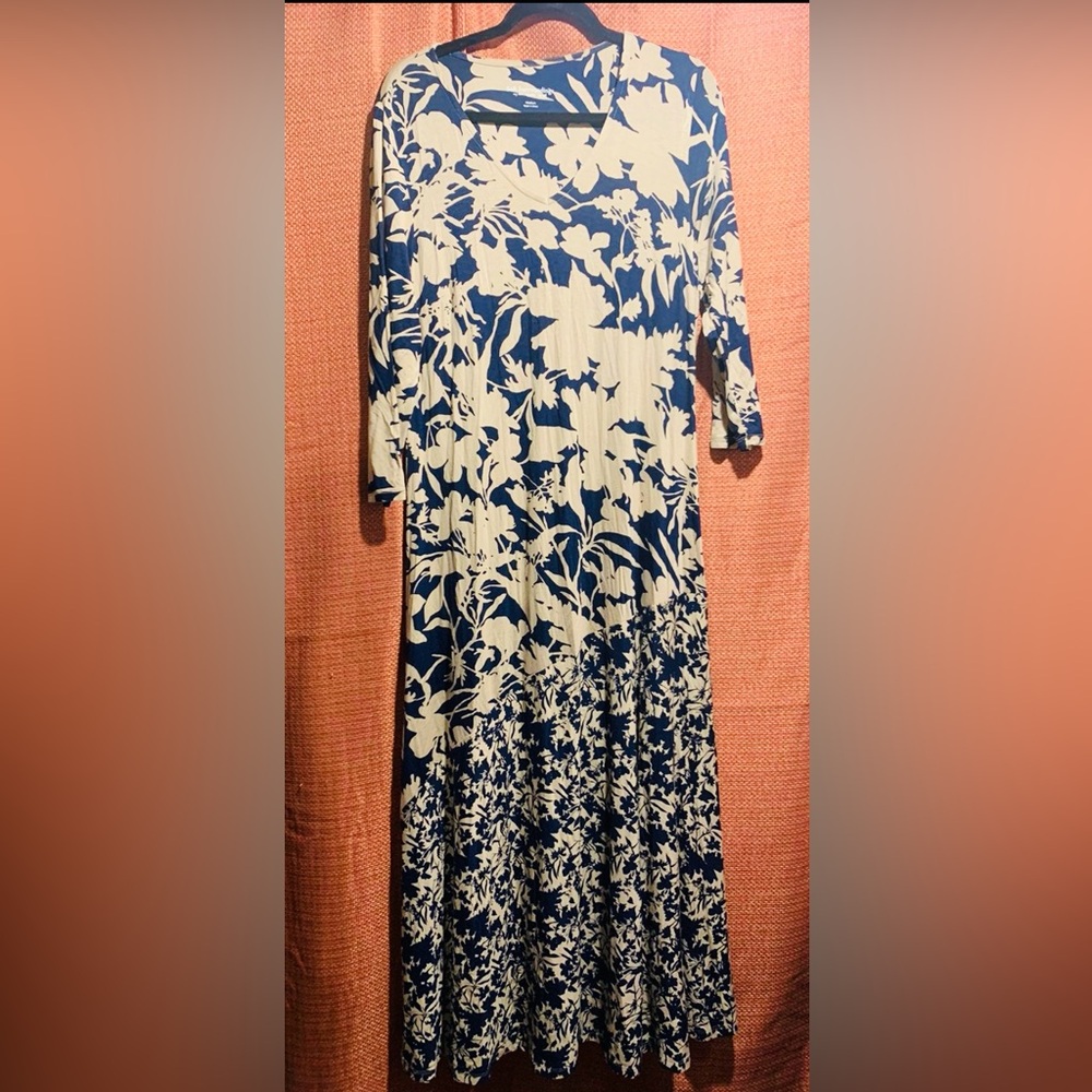 Soft Surroundings Blue and Cream Floral Long Sleeve Maxi Dress Size Medium